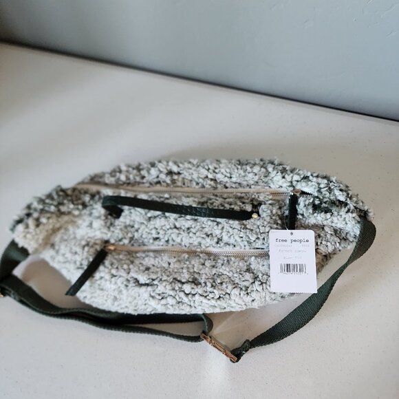 Free People Faux Fur Sling Bag "NEW" - Picture 5 of 15